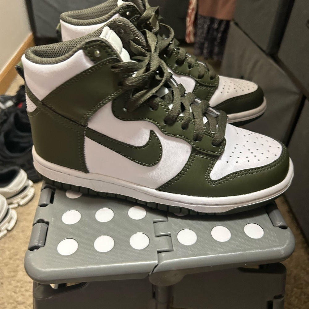 Nike Dunks Sneakers with Olive Green and White Accents